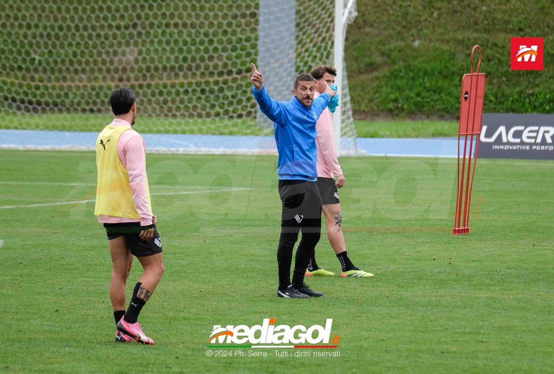 FOTO Ritiro Palermo, gli scatti della seduta mattutina dei rosanero (Gallery) - immagine 9