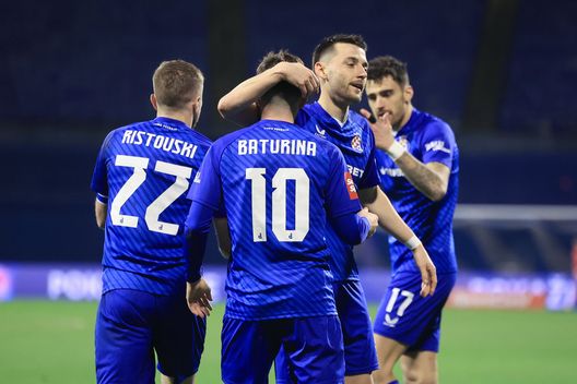 25.01.2025., stadion Maksimir, Zagreb - SuperSport HNL, 19. kolo, GNK Dinamo - NK Istra 1961. Slavlje nogometasa Dinama nakon pogotka Martina Baturine za vodstvo 2:1. Martin BAturina, Arber Hoxha Dinamo Zagabria-Milan-arbitri-designazioni-Champions