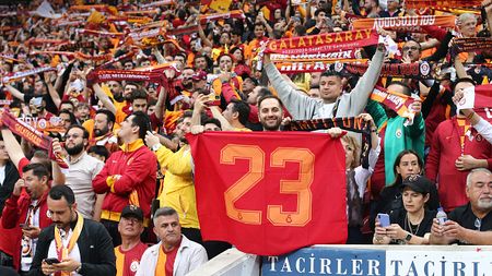ISTANBUL, TURKEY - JUNE 4: Galatasaray fans during the Super Lig match between Galatasaray and Fenerbahce at NEF Stadyumu on June 4, 2023 in Istanbul, Turkey. (Photo by Ahmad Mora/Getty Images)