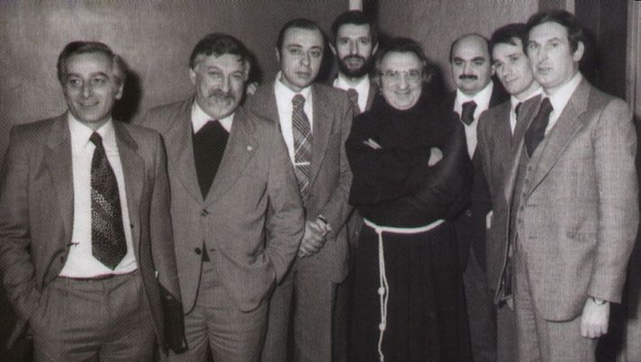 Padre Eligio Padre Eligio nella Storia rossonera: addio a 'Fratel Dribbling'