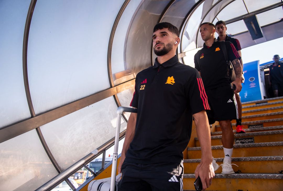 Fiumicino, la Roma parte per Verona: tornano Dybala e Pellegrini - immagine 7