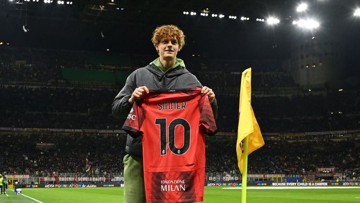 Sinner a San Siro per Milan-Borussia Dortmund: prima uscita pubblica con la fidanzata - immagine 1