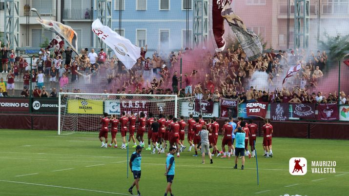 Allenamento a porte aperte al Filadelfia: la giornata del Torino Allenamento a porte aperte al Filadelfia: la giornata del Torino - immagine 1