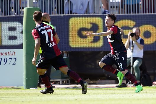 28 Maggio 2017, Fabio Pisacane esulta dopo il gol ai rossoneri (Photo by Enrico Locci/Getty Images) Chi si rivede, Fabio Pisacane vs Primavera: fece gol a Cagliari contro il Milan…- immagine 2