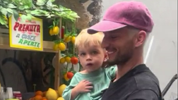 Mertens torna a Napoli con il piccolo Ciro: la reazione impagabile di un tifoso!