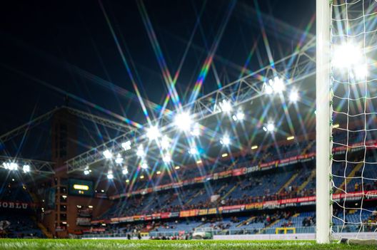 GENOA, ITALY - OCTOBER 31: (Editors note: A star filter was used in the creation of this image) A general view of the stadium prior to kick-off in the Serie A match between Genoa and Fiorentina at Stadio Luigi Ferraris on October 31, 2024 in Genoa, Italy. (Photo by Simone Arveda/Getty Images) Gilardino nel pre: “Abbiamo preso schiaffi. Questa sera abbiamo tanta rabbia”- immagine 2