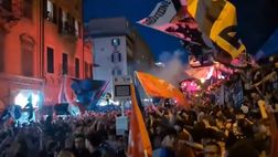 VIDEO / Delirio a Pisa! La festa per la promozione è da brividi