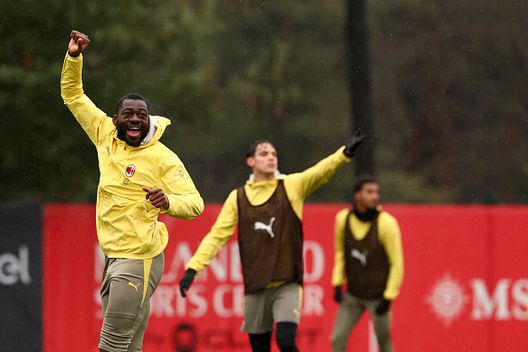 milan-allenamento-oggi-milanello-palestra-campo