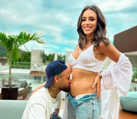 Neymar rompe il silenzio e chiede perdono sui social alla sua Bruna Biancardi per il tradimento- immagine 3