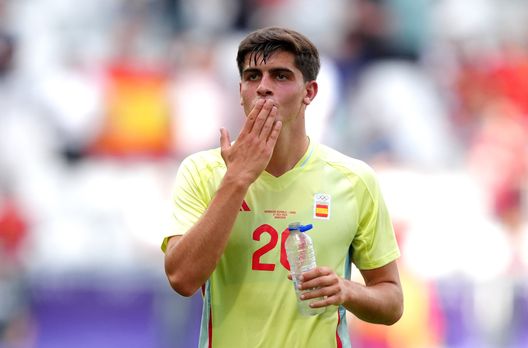 Juanlu Sanchez con la maglia della Nazionale spagnola (Foto di Juan Manuel Serrano Arce/Getty Images) Siviglia, parla il ds: “Nessuna offerta, mai negoziato col Napoli per Juanlu Sanchez”- immagine 2