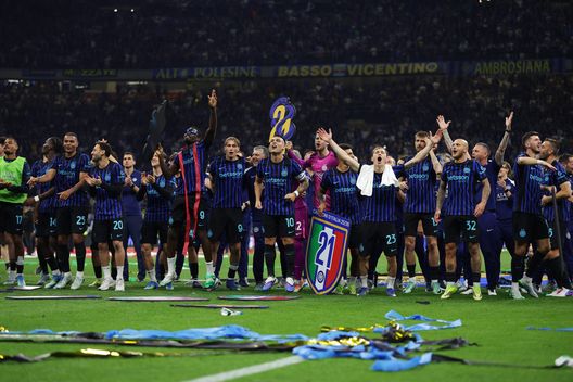 Vieri: “Inter la più forte, Chivu bravissimo. Calhanoglu, Lautaro e Dimarco uomini scudetto”- immagine 2