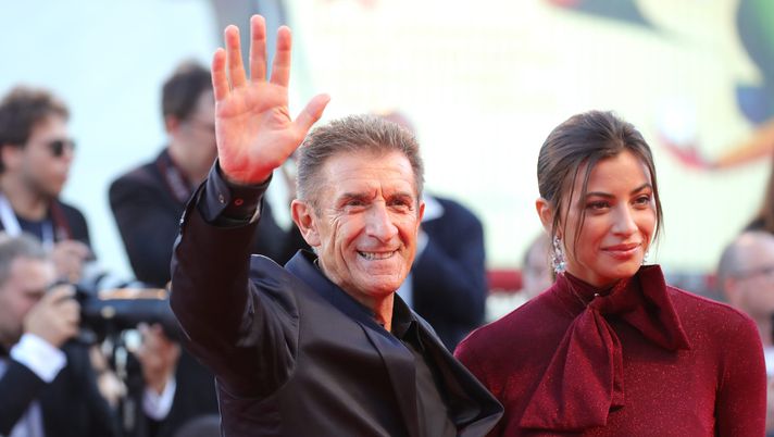 Getty Images Ezio Greggio: “Sono juventino, ma tifo anche Roma da quando c’è Dybala” - immagine 1