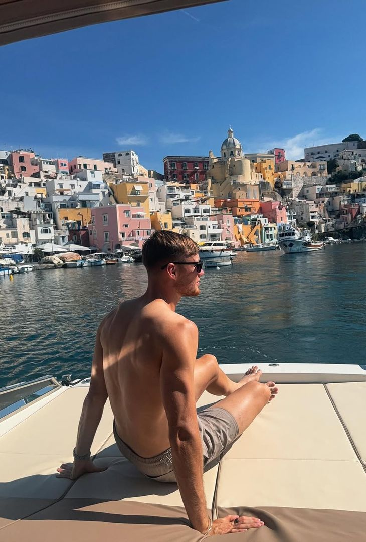 Beukema, domenica in barca per l’olandese: ecco dove è stato – LA FOTOGALLERY - immagine 2