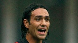 Ex Milan, Nesta e Maldini a pranzo insieme: la foto sui social scatena il tifo rossonero