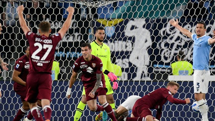 ROME, ITALY - APRIL 16: Pitero Pellegri of Torino FC celebrates a opening goal during the Serie A match between SS Lazio and Torino FC at Stadio Olimpico on April 16, 2022 in Rome, Italy. (Photo by Marco Rosi - SS Lazio/Getty Images) Le pagelle di Lazio-Torino 1-1: Pellegri fa e disfa, Singo ingresso svagato- immagine 2