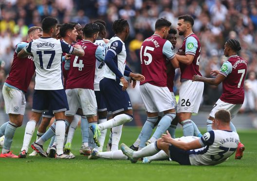 Nervi tesi durante l'ultimo derby tra Tottenham e West Ham (Foto di Marc Atkins/Getty Images) Il West Ham sfida il Tottenham nel derby di Londra: le quote e il pronostico di DDD- immagine 3