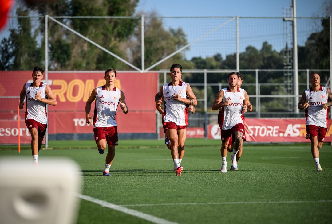 Roma, terzo giorno di allenamenti a Trigoria – FOTO GALLERY - immagine 8