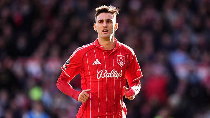 Lorenzo Lucca non ha convinto nemmeno in Premier League: il The Athletic boccia pesantemente l'operazione del Nottingham Forest. lucca napoli