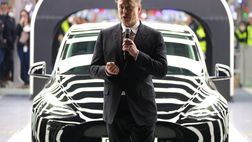 Serie A, leghe europee e broadcaster a Musk: “X zona franca per la pirateria”