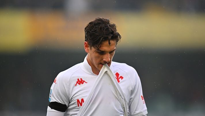 VERONA, ITALY - FEBRUARY 23: Nicolo Zaniolo of Fiorentina reacts during the Serie A match between Verona and Fiorentina at Stadio Marcantonio Bentegodi on February 23, 2025 in Verona, Italy. (Photo by Alessandro Sabattini/Getty Images) FLASH – Comunicato Roma: “Zaniolo ha colpito due giocatori della Primavera”. La replica… - immagine 1