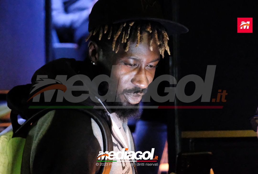 FOTO PALERMO: i giocatori rosanero si radunano al parcheggio dell’ippodromo (GALLERY) - immagine 7