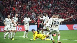 Bayer-Roma 2-2: l’autogol di Mancini e Stanisic mandano Alonso a Dublino