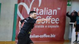 Petrarca, Foglia non sarà confermato: “Unico, eterno e iconico. Grazie Adriano!”