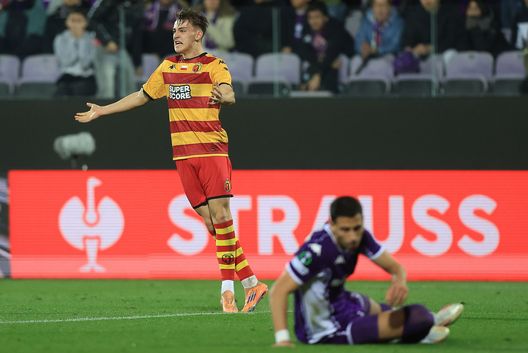 FLORENCE, ITALY - FEBRUARY 26: Bartosz Mazurek of Jagiellonia Bialystok celebrates after scoring a goal second scores a goal during the UEFA Conference League 2025/26 Knockout Play-off Second Leg match between ACF Fiorentina and Jagiellonia Bialystok at Stadio Artemio Franchi on February 26, 2026 in Florence, Italy. (Photo by Gabriele Maltinti/Getty Images)