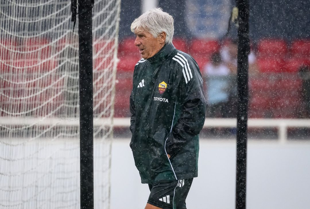 Roma, la seduta pomeridiana aperta ai tifosi al St. George’s Park – FOTO GALLERY - immagine 73