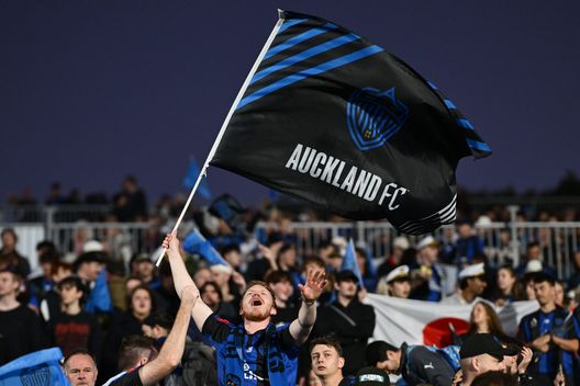 Tifosi dell'Auckland City. (Foto di Hannah Peters/Getty Images) Auckland City, Gray: “Un pareggio che significa tanto, ora torno ai compiti”- immagine 2