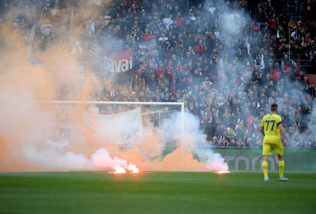 Genoa-Lazio, fumogeni
