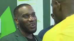Sorpresa Okocha in ritiro, Osimhen incontro l’idolo della Nigeria: la reazione