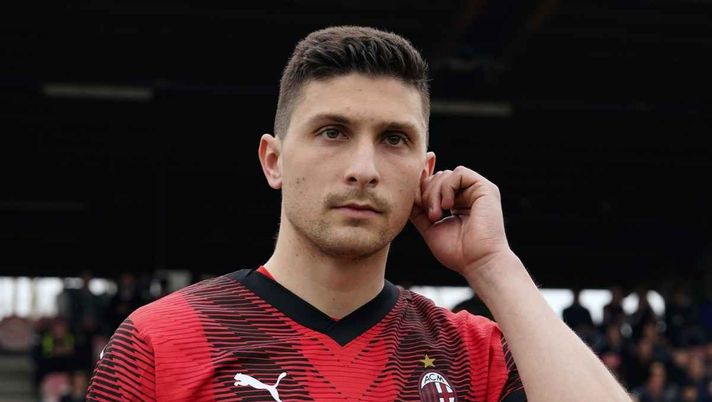 Mattia Caldara (ex difensore AC Milan) | AC Milan News (Foto Getty Images) Ex Milan, Caldara svela: 'Ecco qual è il mio rimpianto più grande'