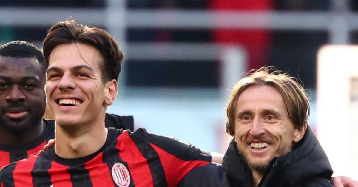 Milan, Jashari e le parole al miele per Modric: “Avere Luka in squadra è incredibile”