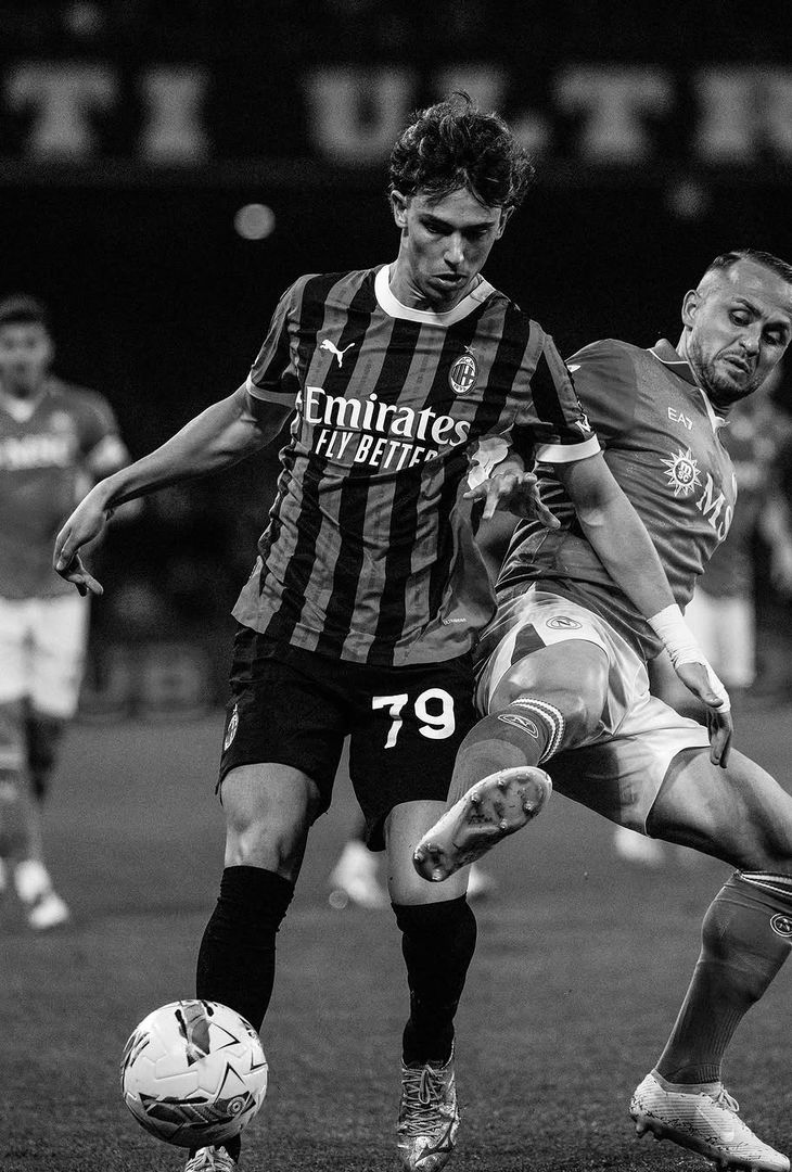 GALLERY Napoli coraggioso contro il Milan: i suggestivi scatti del match - immagine 11