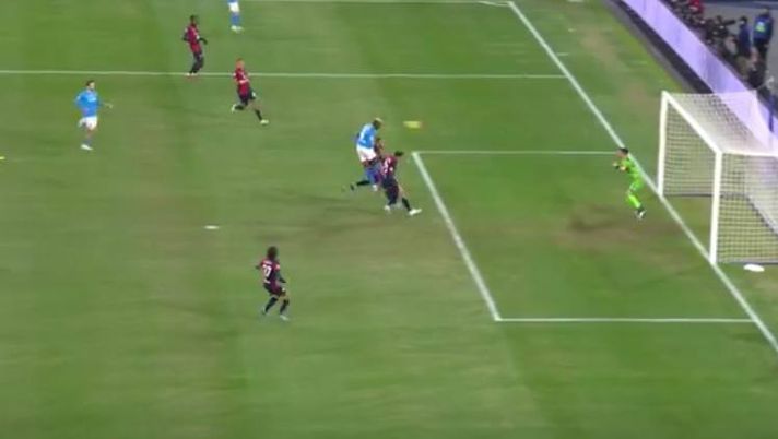 VIDEO Osimhen sale in cielo e trafigge Scuffet: il Napoli celebra la rete del bomber - immagine 1