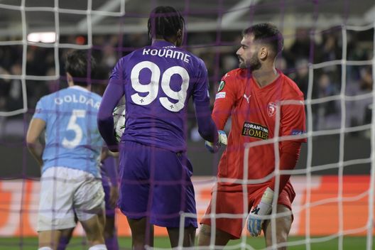 GERMOGLI PH: 28 NOVEMBRE 2024 FIRENZE STADIO ARTEMIO FRANCHI CONFERENCE LEAGUE FIORENTINA VS PAFOS NELLA FOTO KOUAME Kouamè