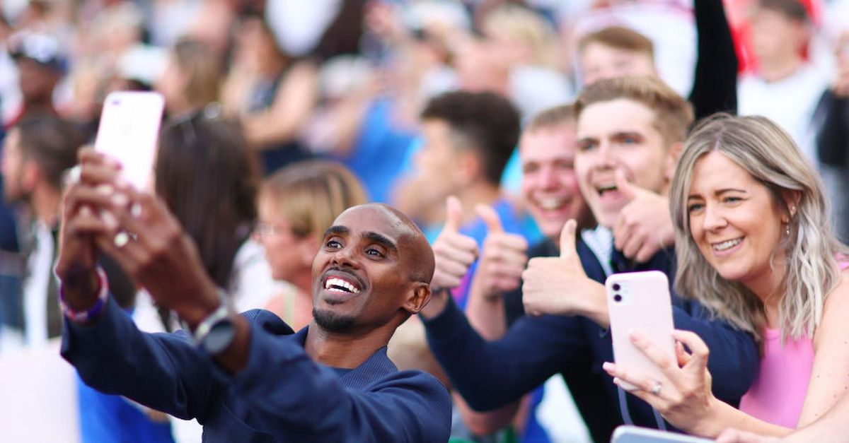 Portano via cellulare a Mo Farah: li insegue e se lo fa ridare