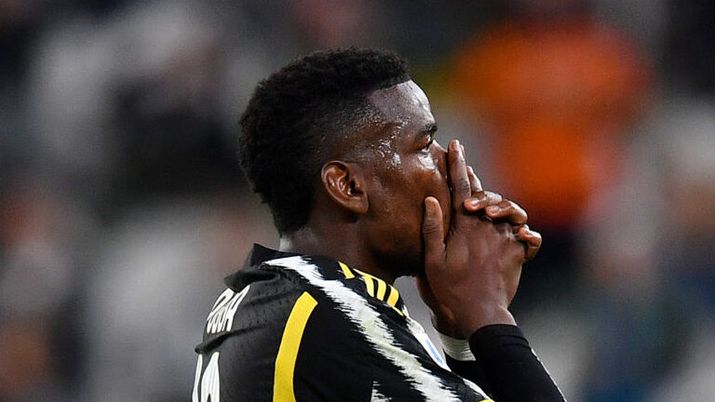 TURIN, ITALY - MAY 14: Paul Pogba of Juventus reacts after sustaining an injury during the Serie A match between Juventus and US Cremonese at Allianz Stadium on May 14, 2023 in Turin, Italy. (Photo by Valerio Pennicino/Getty Images) VIDEO – Motta ‘freddo’ su Pogba: ecco la sua risposta in conferenza stampa - immagine 1