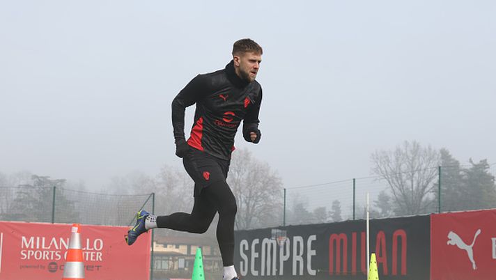 nebbiolina-e-sole-oggi-a-milanello-rossoneri-subito-al-lavoro
