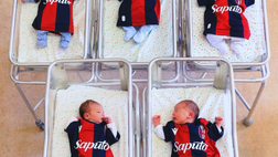 I primi kit “infante” dell’iniziativa “Sin dall’inizio forza Bologna”