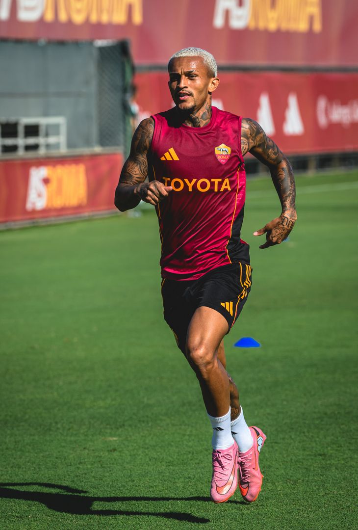 Trigoria, la ripresa degli allenamenti: presenti Massara e Ranieri – FOTO GALLERY - immagine 10