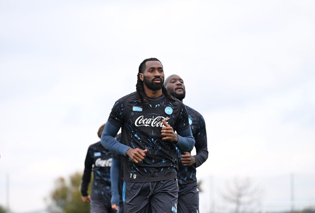 Anguissa, buone notizie per Conte: il centrocampista è rientrato in gruppo! – GALLERY - immagine 18