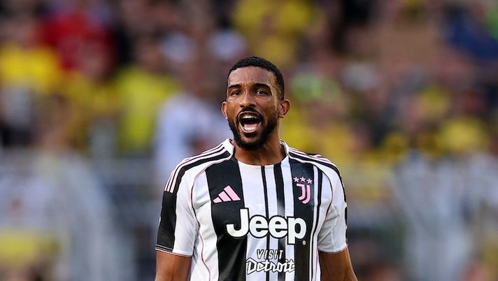 DORTMUND, GERMANY - AUGUST 10: Bremer of Juventus FC react during the pre-season friendly match between Borussia Dortmund and Juventus FC at Signal Iduna Park on August 10, 2025 in Dortmund, Germany. (Photo by Lars Baron/Getty Images) NEWS – Bremer, Calha, Pinamonti, Leao, Modric, Simeone, Lucumì, Gutierrez, Lukaku e novità Lobotka - immagine 1