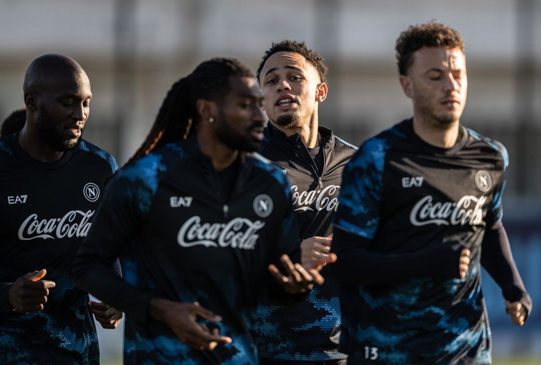 GALLERY Okafor, primo allenamento con la maglia del Napoli: tutte le foto - immagine 10