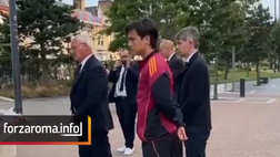 Roma, Dybala con Ranieri e Massara ad Anfield per rendere omaggio a Diogo Jota