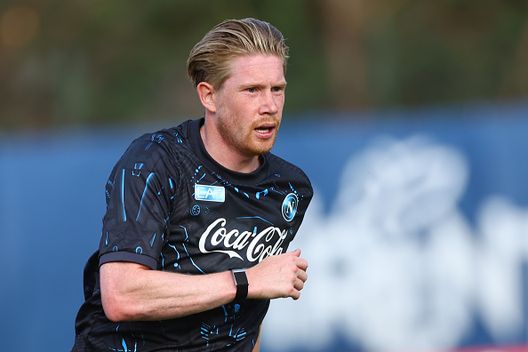 Kevin De Bruyne partecipa al secondo giorno del ritiro precampionato dell'SSC Napoli a Dimaro Folgarida, Trento, Italia, il 18 luglio 2025 De Bruyne si presenta: “Napoli la scelta migliore per continuare ad alti livelli”- immagine 3