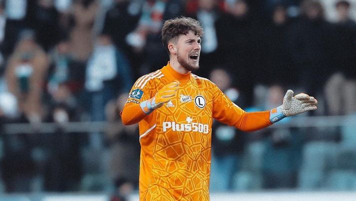 Legia, Tobiasz: “Sorpreso dall’interesse della Roma. L’ho scoperto su internet” - immagine 1