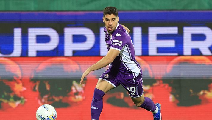 FLORENCE, ITALY - FEBRUARY 7: Manor Solomon of ACF Fiorentina controls the ball during the Serie A match between ACF Fiorentina and Torino FC at Artemio Franchi on February 7, 2026 in Florence, Italy. (Photo by Gabriele Maltinti/Getty Images) Tegola Solomon per la Fiorentina: ecco quanto starà fuori l’esterno viola - immagine 1