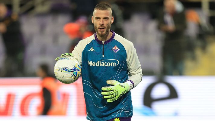 FLORENCE, ITALY - FEBRUARY 23: David de Gea goalkeeper of ACF Fiorentina during warm-up prior the Serie A match between ACF Fiorentina and Pisa SC at Artemio Franchi on February 23, 2026 in Florence, Italy. (Photo by Gabriele Maltinti/Getty Images) Graziani: “Fiorentina mai in partita a Udine. De Gea? Vi dico la mia” - immagine 1